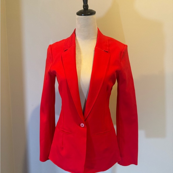 Commando CEO Sz S Neoprene Red Blazer. Great for travel- Worn 2/3 times - Picture 1 of 3